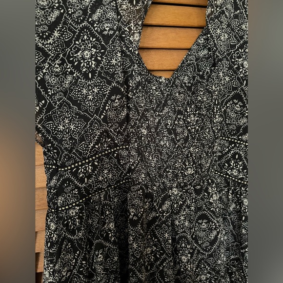 Guess dress - like new. - Picture 4 of 7